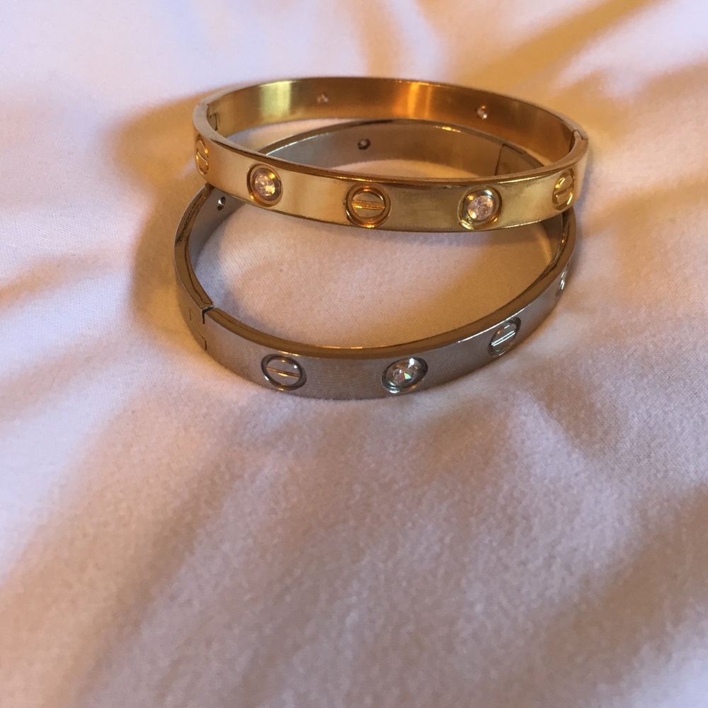 Gold or Silver Love Bracelet with gem tones!